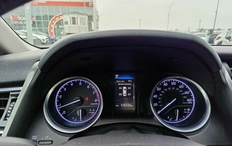 Toyota Camry, 2018 год, 2 829 000 рублей, 19 фотография