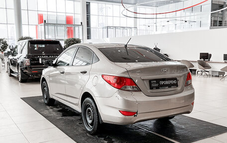 Hyundai Solaris II рестайлинг, 2011 год, 676 000 рублей, 7 фотография