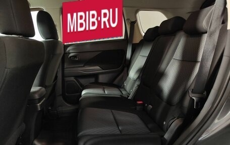 Mitsubishi Outlander III рестайлинг 3, 2012 год, 1 399 000 рублей, 8 фотография