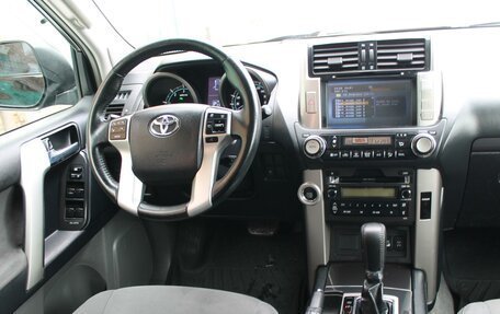 Toyota Land Cruiser Prado 150 рестайлинг 2, 2012 год, 2 980 000 рублей, 10 фотография