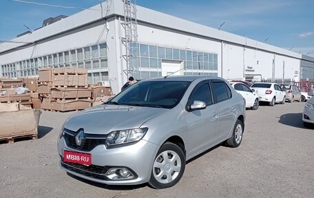 Renault Logan II, 2017 год, 895 000 рублей, 1 фотография