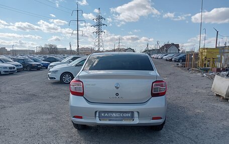 Renault Logan II, 2017 год, 895 000 рублей, 4 фотография