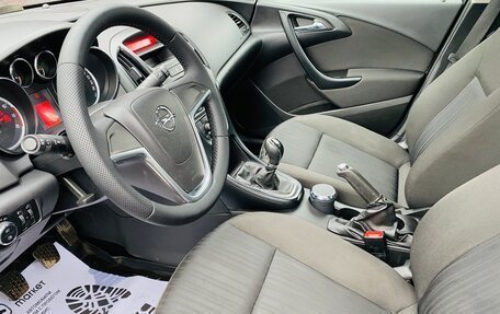 Opel Astra J, 2011 год, 885 900 рублей, 9 фотография