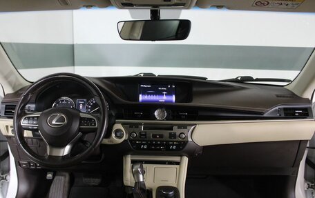 Lexus ES VII, 2016 год, 2 890 000 рублей, 8 фотография