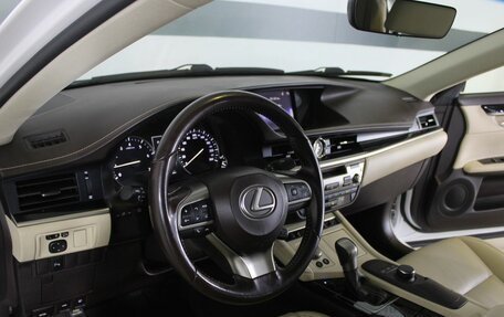 Lexus ES VII, 2016 год, 2 890 000 рублей, 7 фотография