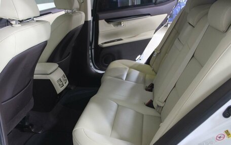 Lexus ES VII, 2016 год, 2 890 000 рублей, 15 фотография