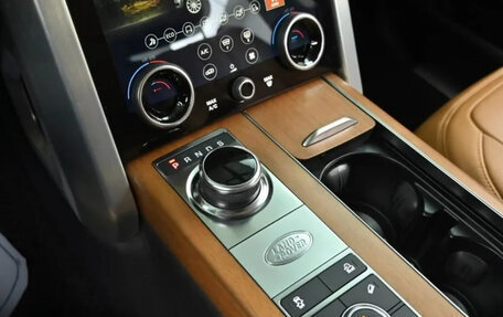 Land Rover Range Rover IV рестайлинг, 2021 год, 19 700 000 рублей, 6 фотография