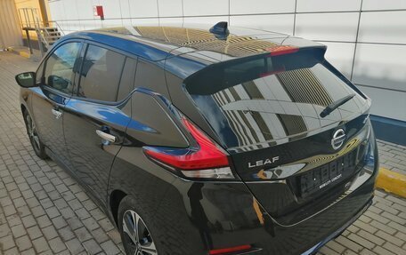 Nissan Leaf II, 2021 год, 3 100 000 рублей, 19 фотография
