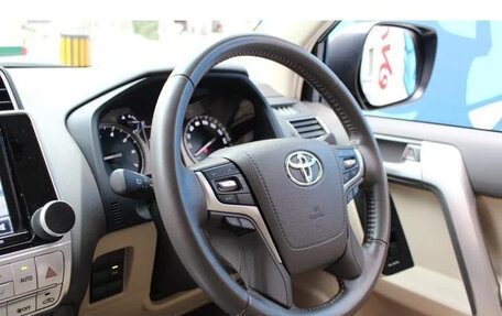 Toyota Land Cruiser Prado 150 рестайлинг 2, 2020 год, 3 175 000 рублей, 14 фотография