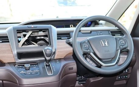Honda Freed II, 2024 год, 1 600 000 рублей, 4 фотография