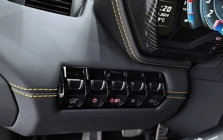 Lamborghini Aventador, 2020 год, 36 500 000 рублей, 12 фотография