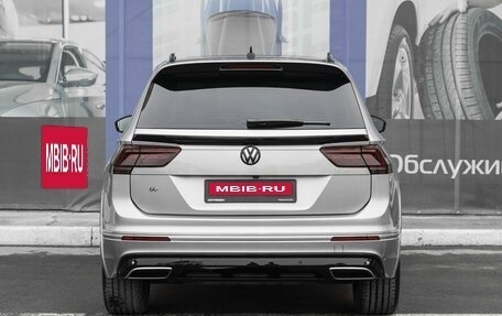 Volkswagen Tiguan II, 2020 год, 4 349 000 рублей, 4 фотография