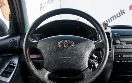 Toyota Land Cruiser Prado 120 рестайлинг, 2006 год, 2 380 000 рублей, 10 фотография