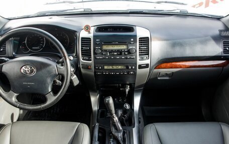 Toyota Land Cruiser Prado 120 рестайлинг, 2006 год, 2 380 000 рублей, 26 фотография