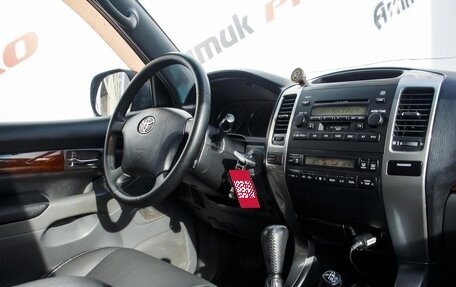 Toyota Land Cruiser Prado 120 рестайлинг, 2006 год, 2 380 000 рублей, 20 фотография