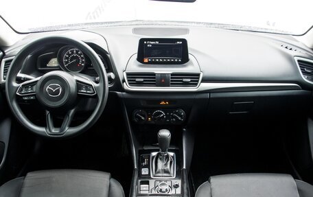 Mazda 3, 2016 год, 1 480 000 рублей, 27 фотография