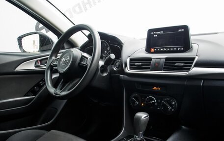 Mazda 3, 2016 год, 1 480 000 рублей, 28 фотография