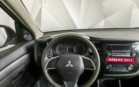Mitsubishi Outlander III рестайлинг 3, 2012 год, 1 147 000 рублей, 15 фотография