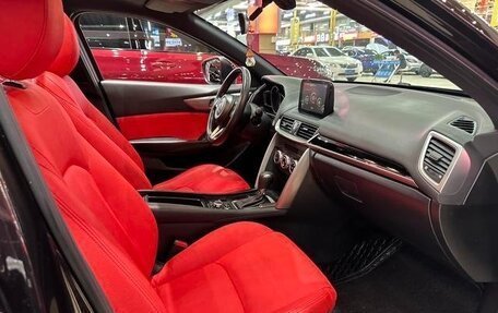 Mazda CX-4, 2019 год, 1 850 000 рублей, 14 фотография