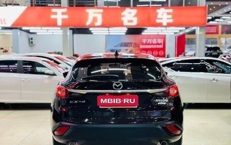 Mazda CX-4, 2019 год, 1 850 000 рублей, 4 фотография