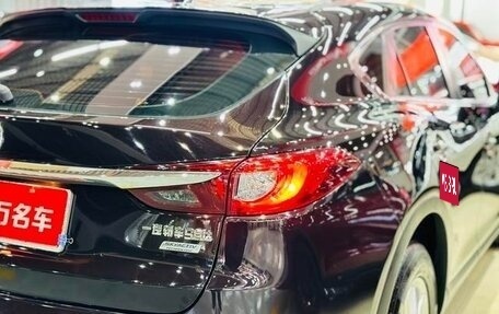 Mazda CX-4, 2019 год, 1 850 000 рублей, 7 фотография