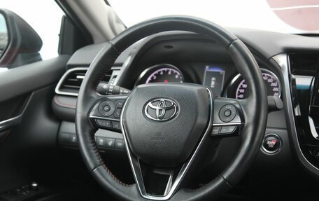 Toyota Camry, 2021 год, 3 340 000 рублей, 12 фотография