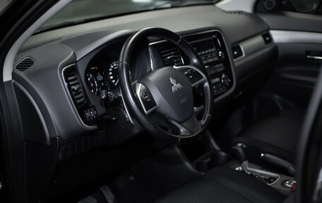 Mitsubishi Outlander III рестайлинг 3, 2012 год, 1 649 873 рублей, 7 фотография