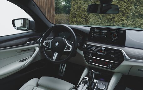 BMW 5 серия, 2020 год, 6 199 000 рублей, 17 фотография
