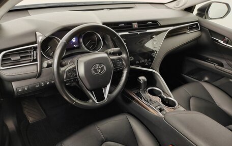 Toyota Camry, 2020 год, 3 349 000 рублей, 14 фотография