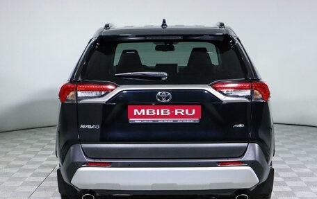 Toyota RAV4, 2020 год, 3 780 000 рублей, 6 фотография