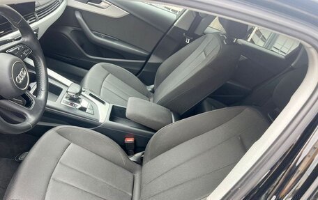 Audi A4, 2023 год, 4 500 000 рублей, 5 фотография