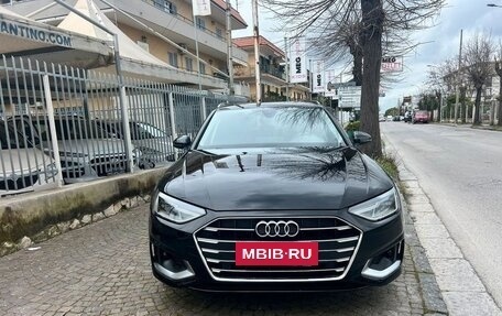 Audi A4, 2023 год, 4 500 000 рублей, 10 фотография