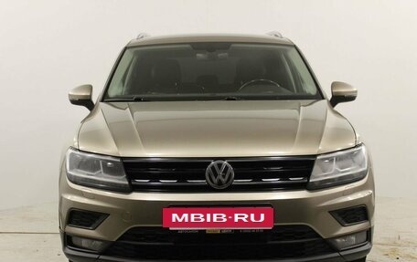 Volkswagen Tiguan II, 2018 год, 2 500 000 рублей, 7 фотография