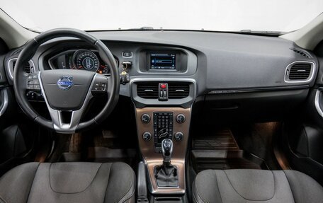 Volvo V40 Cross Country I, 2014 год, 1 400 000 рублей, 14 фотография