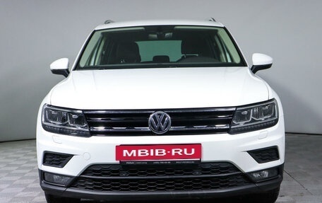 Volkswagen Tiguan II, 2018 год, 2 530 000 рублей, 2 фотография