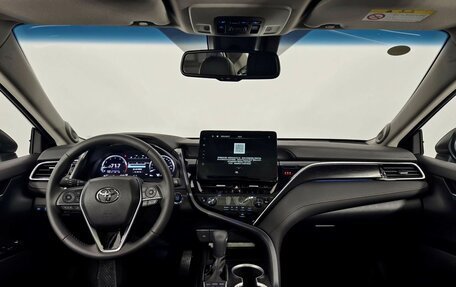 Toyota Camry, 2023 год, 5 990 000 рублей, 17 фотография