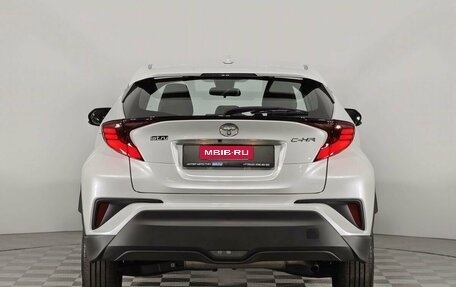 Toyota C-HR I рестайлинг, 2023 год, 3 990 000 рублей, 6 фотография