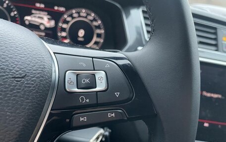 Volkswagen Tiguan II, 2018 год, 3 200 000 рублей, 16 фотография
