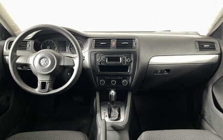 Volkswagen Jetta VI, 2012 год, 1 050 000 рублей, 5 фотография