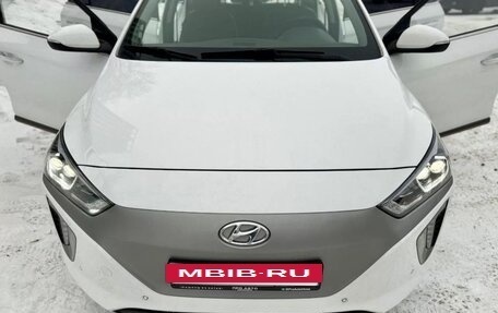 Hyundai IONIQ, 2018 год, 1 950 000 рублей, 14 фотография