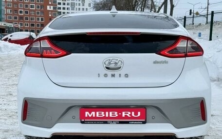 Hyundai IONIQ, 2018 год, 1 950 000 рублей, 27 фотография
