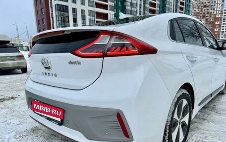 Hyundai IONIQ, 2018 год, 1 950 000 рублей, 34 фотография