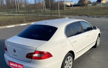 Skoda Superb III рестайлинг, 2011 год, 1 250 000 рублей, 4 фотография