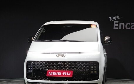 Hyundai Staria, 2021 год, 3 100 000 рублей, 1 фотография