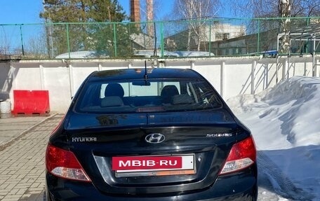 Hyundai Solaris II рестайлинг, 2013 год, 650 000 рублей, 5 фотография