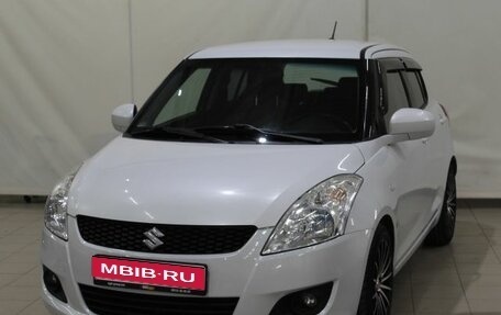 Suzuki Swift IV, 2012 год, 965 000 рублей, 1 фотография