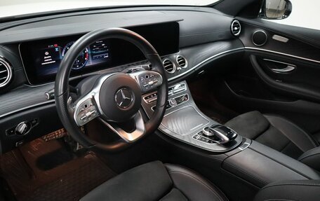 Mercedes-Benz E-Класс, 2020 год, 4 700 000 рублей, 11 фотография