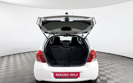 Toyota Yaris III рестайлинг, 2009 год, 778 000 рублей, 10 фотография