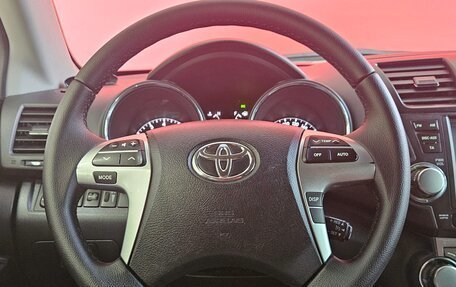 Toyota Highlander III, 2012 год, 2 200 000 рублей, 15 фотография