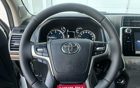 Toyota Land Cruiser Prado 150 рестайлинг 2, 2018 год, 5 199 000 рублей, 16 фотография